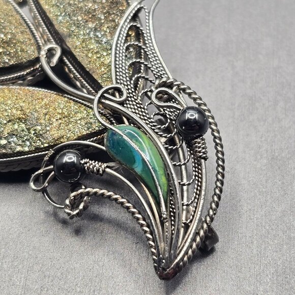 VTG Goldstone Leaf Brooch Pendant 2.25" Silver Tone Green Glass Hematite Accents - Picture 4 of 11